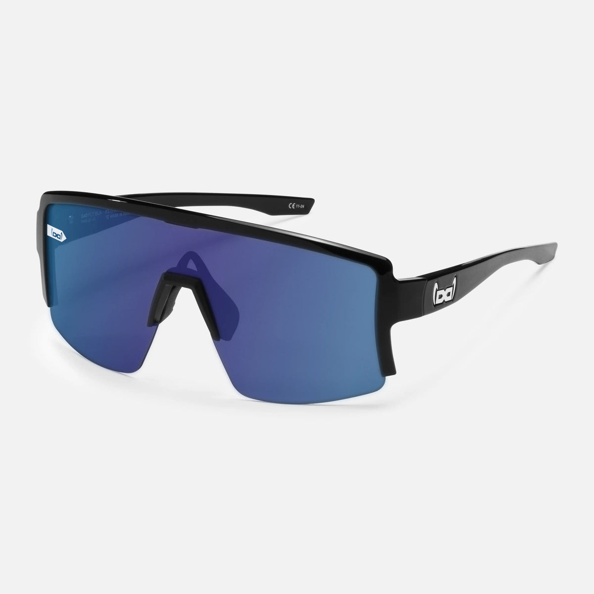 gloryfy G40 flatline black shiny Sportbrille – Schrägansicht