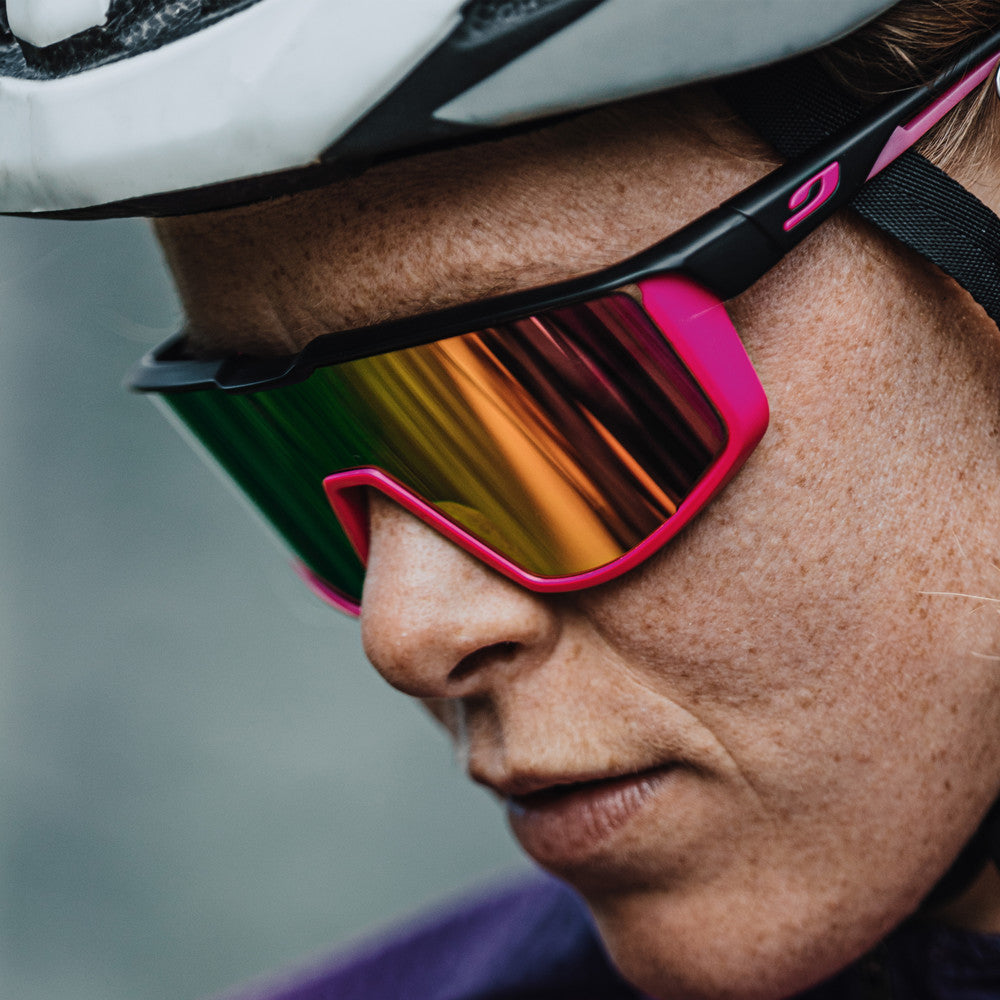 Julbo Fury Sportbrille – Schwarz / Rosa – Spectron 3 – Detailansicht