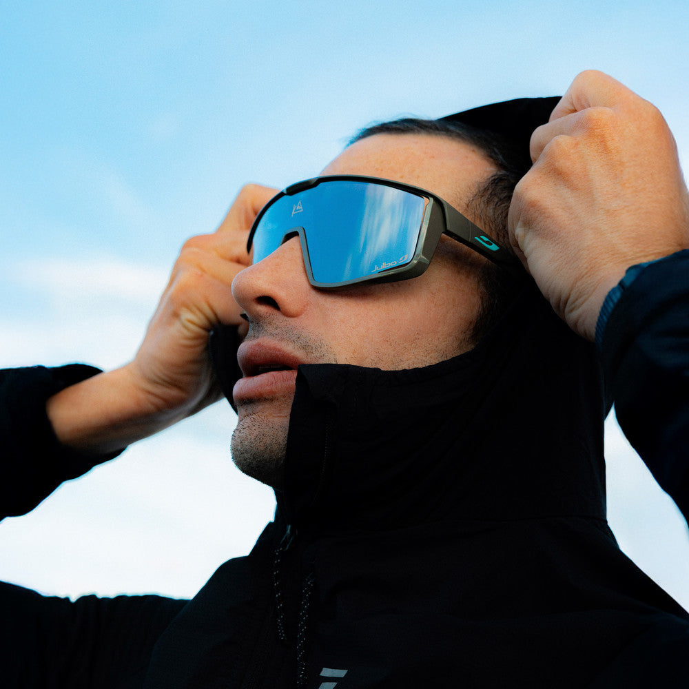 Julbo Fury Kilian Jornet Sportbrille – Dunkelbraun / Hellbraun – Spectron 3 – Seitenansicht