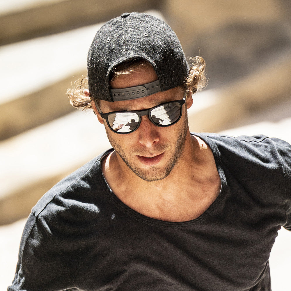 Julbo Canyon Sonnenbrille – Schwarz / Grün Army Durchscheinend – Spectron 3 Polarized – Detailansicht