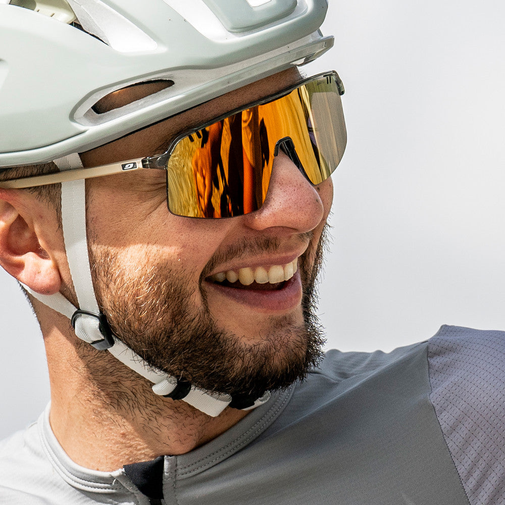 Julbo Intensity Sportbrille – Grün Army / Beige Matt – REACTIV 1-3 Light Amplifier – Detailansicht