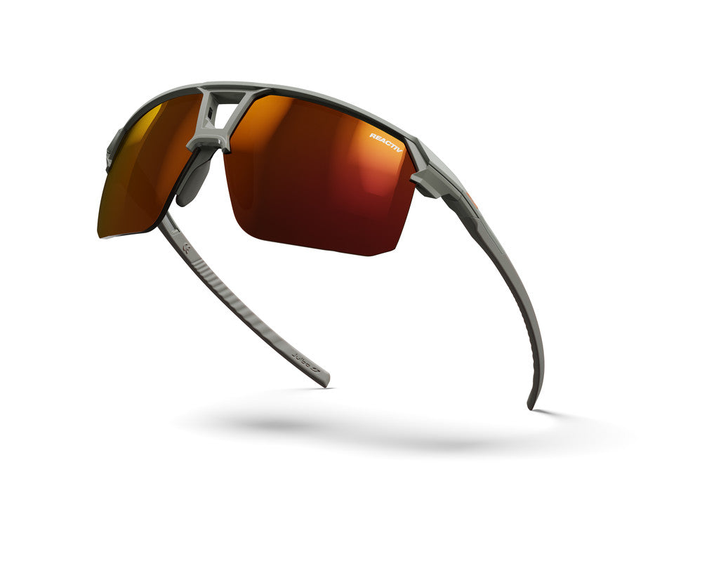 Julbo Liry Sportbrille – Grau – REACTIV 0-3 High Contrast – Seitenansicht