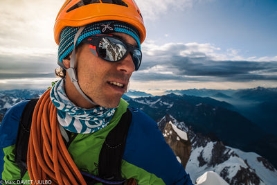 Julbo Explorer 2.0 Sportbrille – Dunkelgrau / Orange – Alti Arc 4 – Seitenansicht