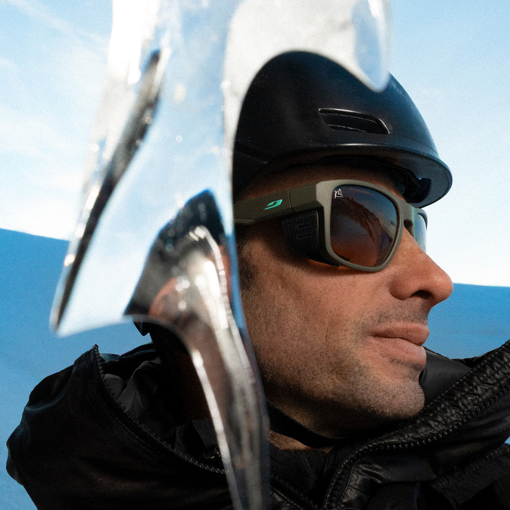 Julbo Shield Kilian Jornet Sportbrille – Dunkelbraun / Hellbraun – REACTIV 0-4 High Contrast – Detailansicht