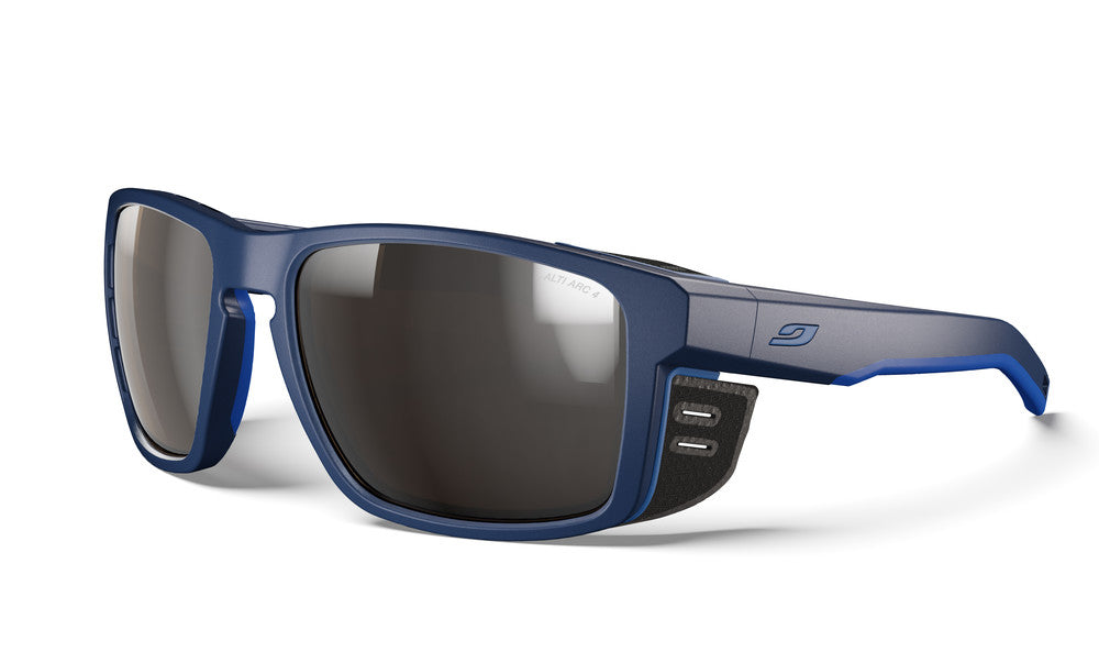 Julbo Shield M Sportbrille – Dunkelblau / Blau – Alti Arc 4 – Frontansicht