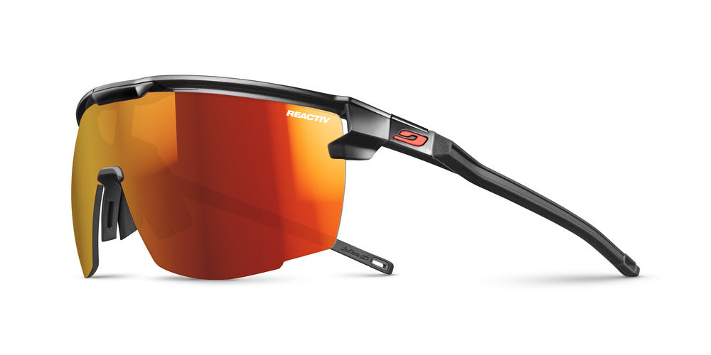 Julbo Ultimate Sportbrille – Schwarz / Rot – REACTIV 1-3 Light Amplifier – Frontansicht
