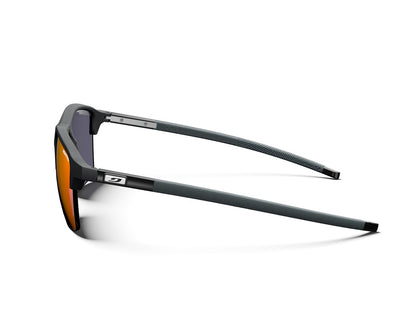 Julbo Crossline Sportbrille – Schwarz / Schwarz Glänzend – REACTIV 1-3 Light Amplifier – Detailansicht