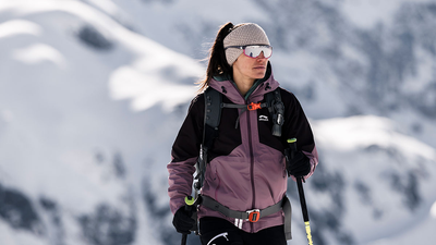 evil eye traileye ng Sportbrille – blackberry transparent – LST® active silver M – Modelfoto