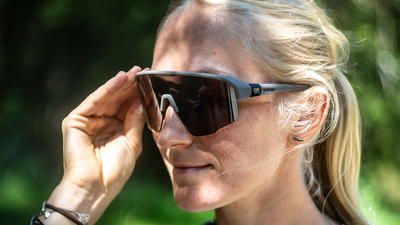 evil eye trailsense Sportbrille – stone grey matt – LST® grey silver M – Modelfoto