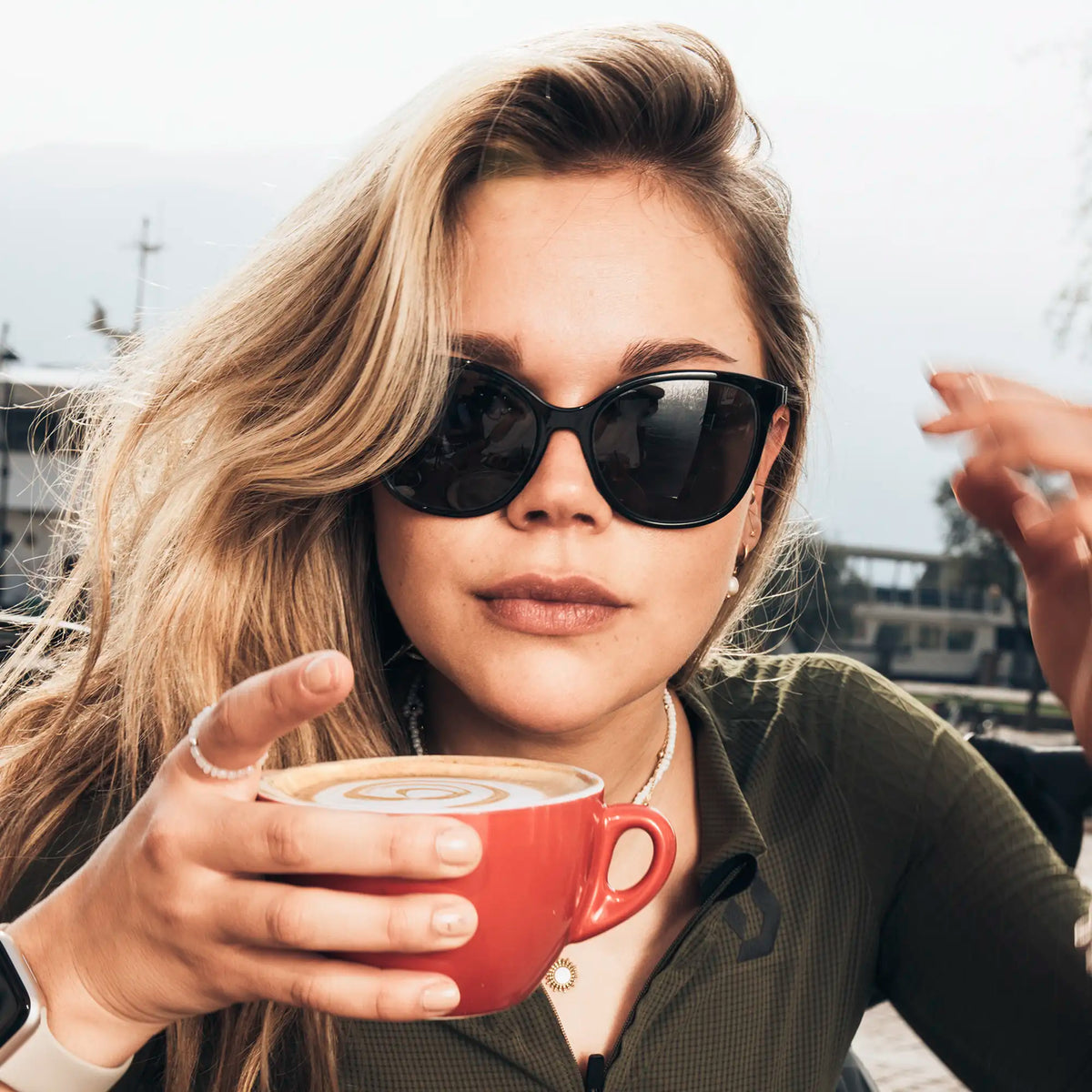 gloryfy Gi44 Porto Cervo bordeaux Sonnenbrille – Tragebild Damen